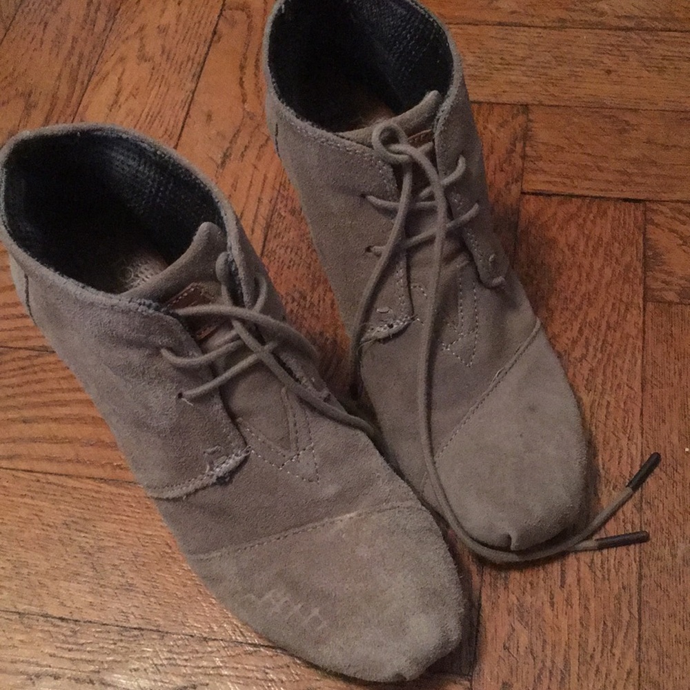 Lace-up wedge booties
